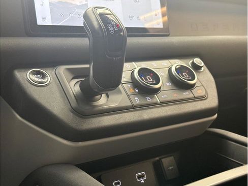 Used 2021 Land Rover Defender 110 S image 16