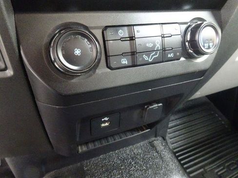 Used 2019 Ford F250 XL w/ Power Equipment Group RWD image 31