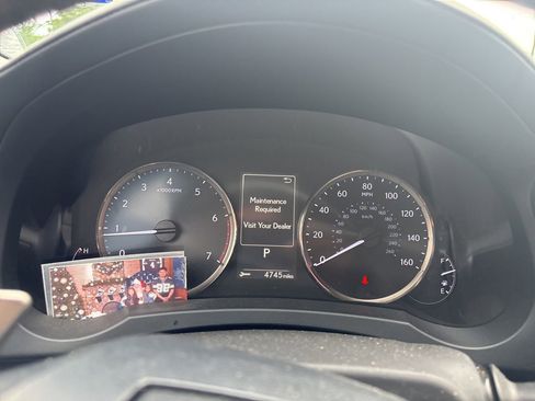 Used 2018 Lexus IS 300 w/ Premium Package RWD image 10