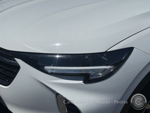 Used 2023 Buick Envision Preferred image 7