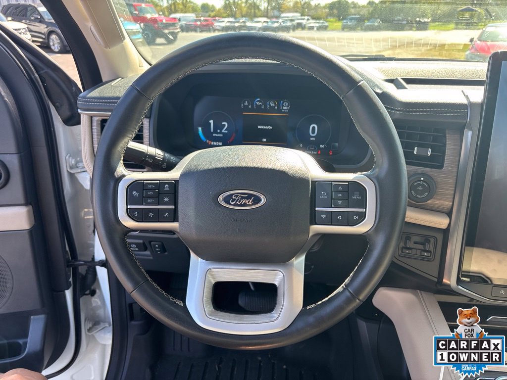 Used 2024 Ford Expedition Limited AWD/4WD image 14
