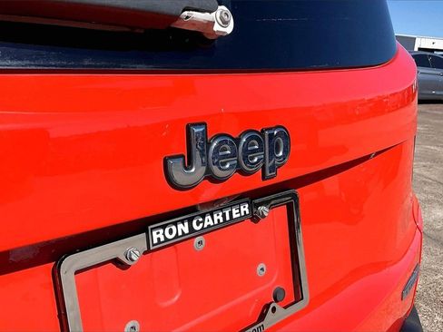 Used 2021 Jeep Renegade Latitude image 27