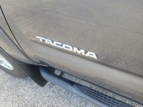 Used 2013 Toyota Tacoma PreRunner w/ SR5 Pkg RWD image 10