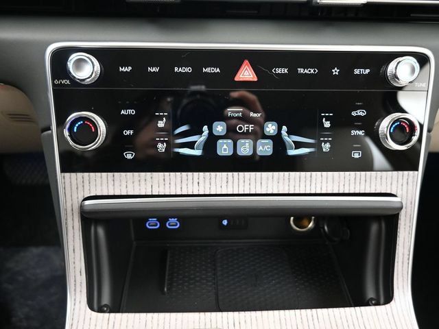Used 2026 Genesis GV80 2.5T Advanced AWD/4WD image 32
