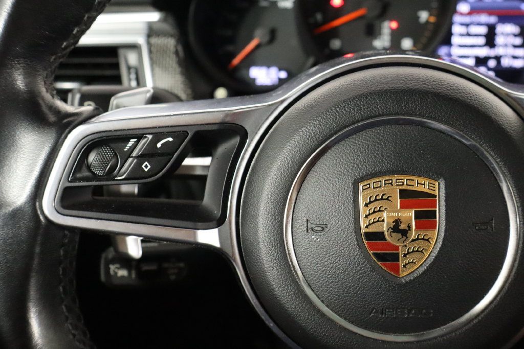 Used 2017 Porsche Macan GTS AWD/4WD image 8