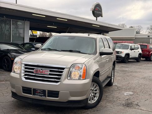 Used 2008 GMC Yukon 4WD Hybrid image 1