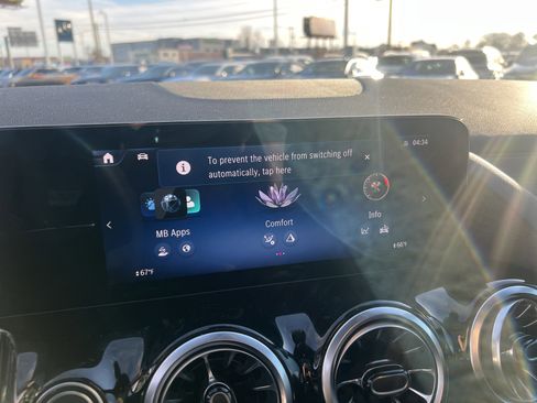 Used 2025 Mercedes-Benz GLA 250 image 29