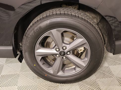 Used 2022 Ford Edge SEL w/ Sport Appearance Package image 18