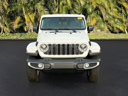 Used 2026 Jeep Wrangler Sahara image 2