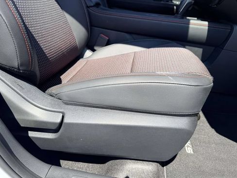 Certified 2026 Nissan Kicks SR FWD image 9