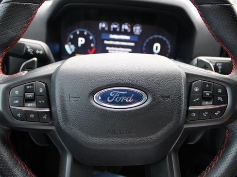 Used 2025 Ford Ranger Raptor AWD/4WD image 18