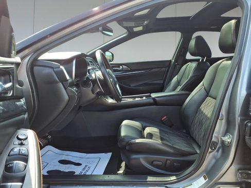 Used 2019 Nissan Maxima SR w/ Premium Package FWD image 15