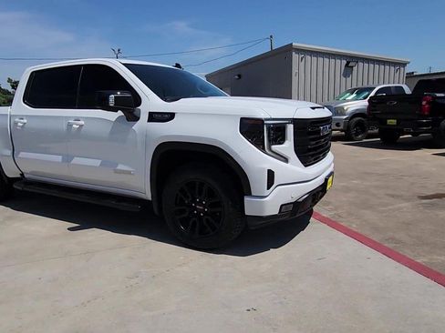 Certified 2026 GMC Sierra 1500 Elevation w/ Elevation Premium Package AWD/4WD image 2