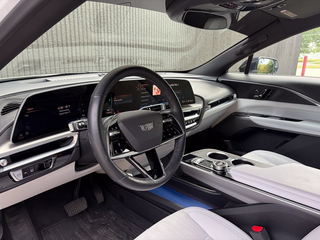 Used 2024 Cadillac Lyriq Sport AWD/4WD image 11