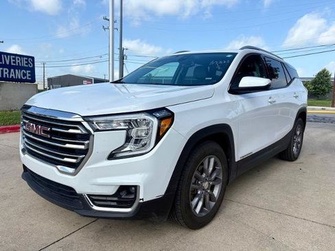 Used 2024 GMC Terrain SLT FWD image 7