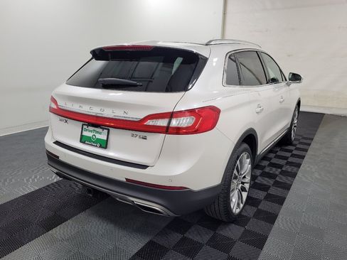 Used 2016 Lincoln MKX Reserve AWD/4WD image 9