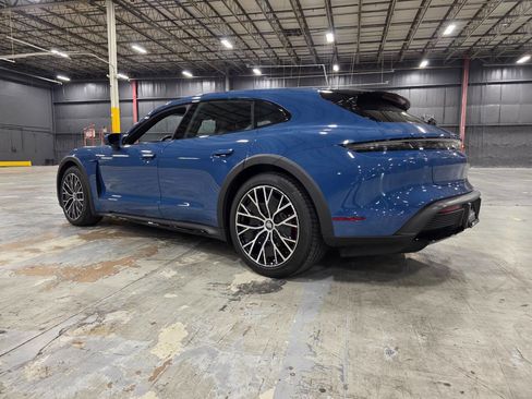 Used 2023 Porsche Taycan 4S AWD/4WD image 6