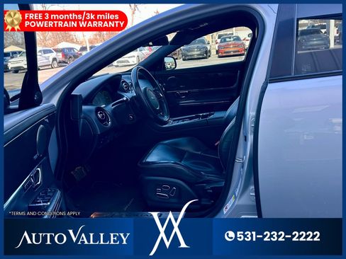 Used 2015 Jaguar XJ AWD image 13