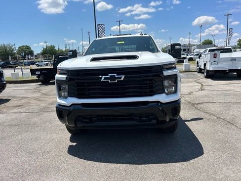 New 2026 Chevrolet Silverado 2500 Custom w/ Custom Value Package AWD/4WD image 8