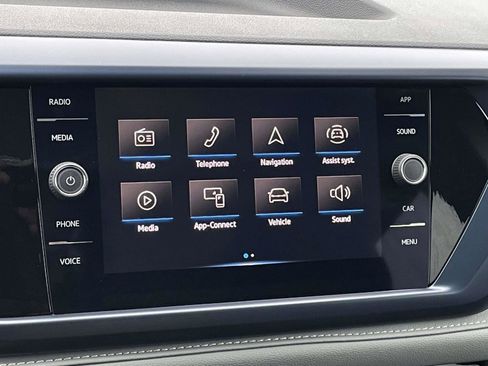 Certified 2024 Volkswagen Taos SE w/ Panoramic Sunroof Package FWD image 25