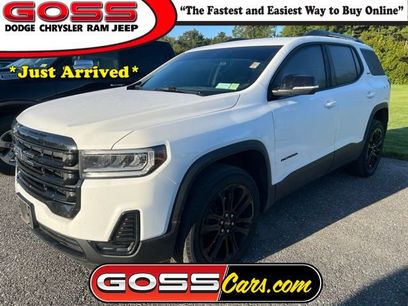 Used 2023 GMC Acadia SLE w/ Driver Convenience Package