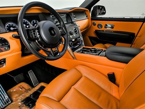 Used 2023 Rolls-Royce Cullinan AWD/4WD image 23