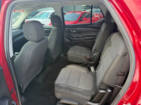 Used 2018 Chevrolet Traverse LT FWD image 7