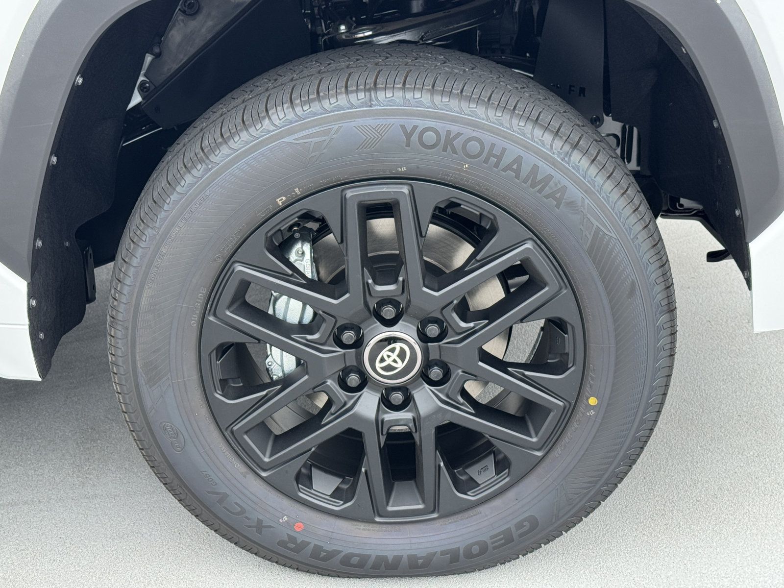 New 2026 Toyota Tundra SR5 AWD/4WD image 15