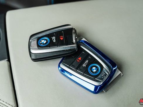 Used 2014 BMW i8 image 89