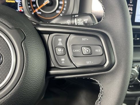 New 2025 Jeep Wrangler Unlimited Rubicon w/ XTREMEE 35" Tire Package image 15