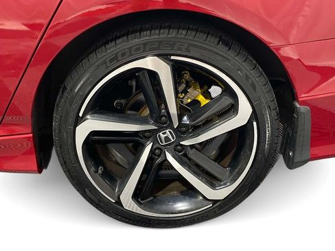 Used 2019 Honda Accord Sport image 10
