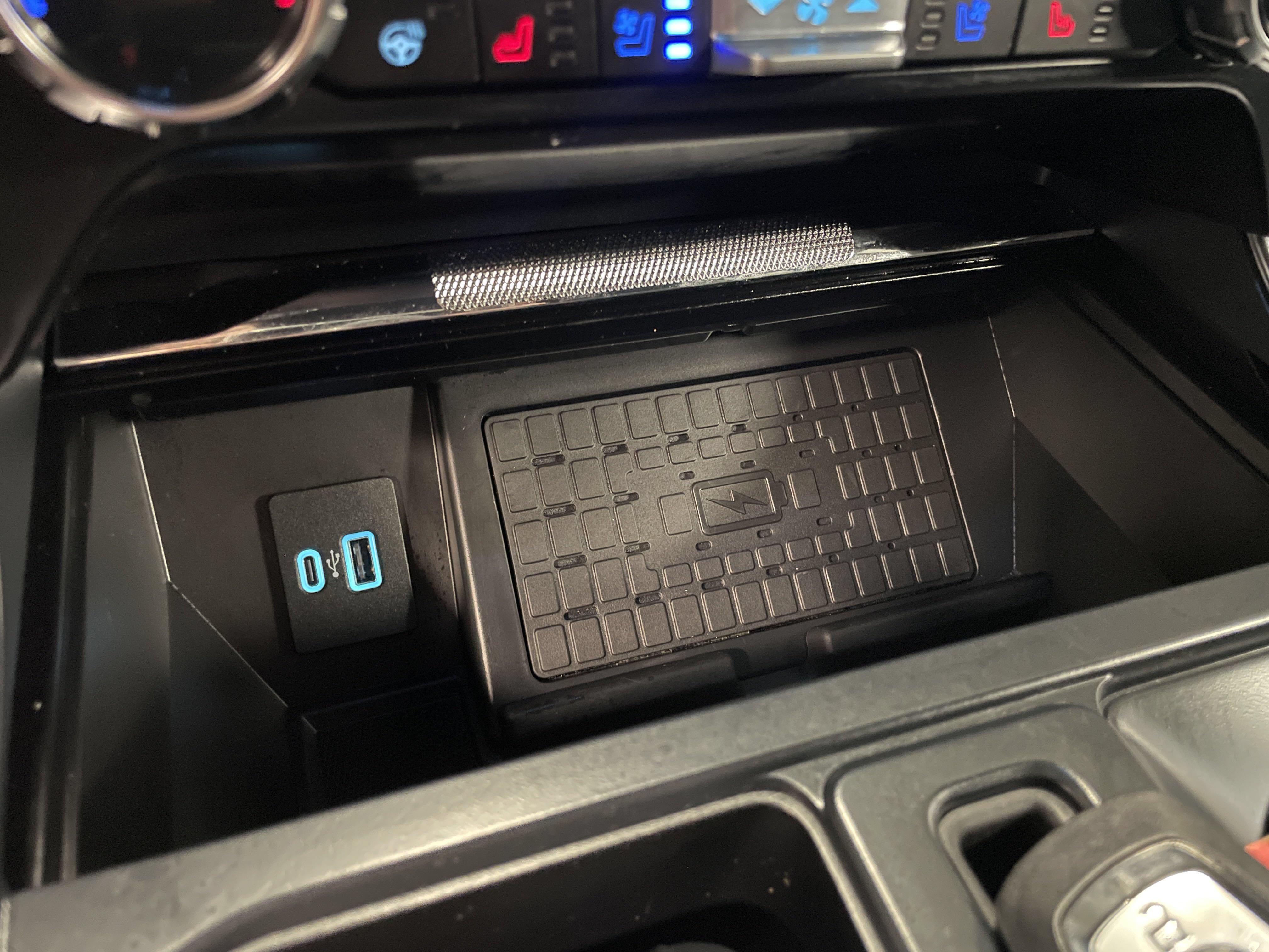 Used 2024 Ford F150 Platinum AWD/4WD image 17