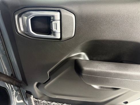 New 2026 Jeep Gladiator Rubicon w/ Steel Power Dome Hood Package AWD/4WD image 15