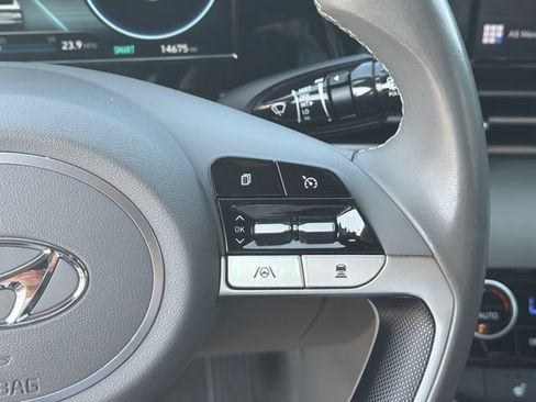 Used 2022 Hyundai Elantra SEL w/ Convenience + Premium Package FWD image 28