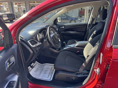 Used 2017 Dodge Journey SXT w/ Comfort/Convenience Group AWD/4WD image 7