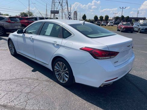 Used 2016 Hyundai Genesis 3.8 RWD image 5