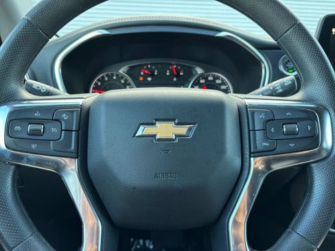 Used 2025 Chevrolet Blazer LT FWD image 29