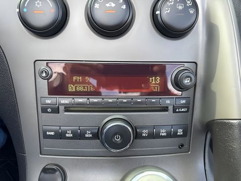 Used 2007 Pontiac Solstice Convertible w/ Premium Package image 16