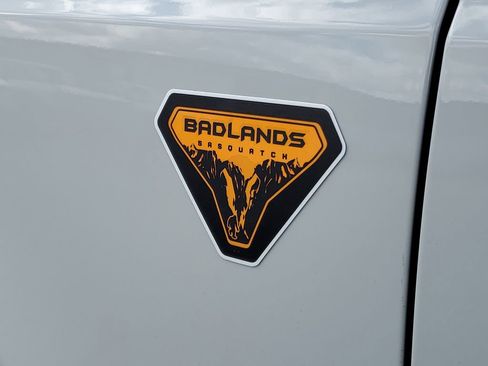 New 2026 Ford Bronco Badlands w/ Sasquatch Package AWD/4WD image 32