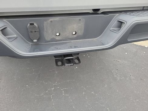 Used 2021 Jeep Gladiator Overland AWD/4WD image 14