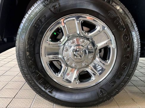 Used 2024 RAM 2500 Big Horn w/ Bed Utility Group AWD/4WD image 31