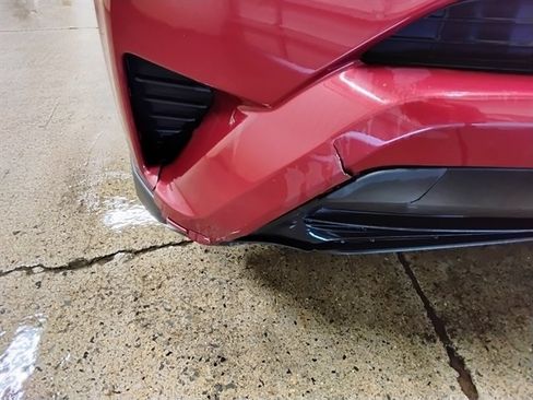 Used 2018 Toyota RAV4 LE AWD/4WD image 16