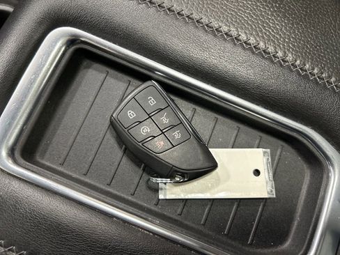 Used 2021 GMC Yukon Denali w/ Denali Premium Package image 26