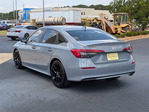 Used 2024 Honda Civic Sport image 12