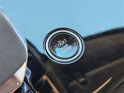 Used 2024 Land Rover Range Rover Sport SE image 20