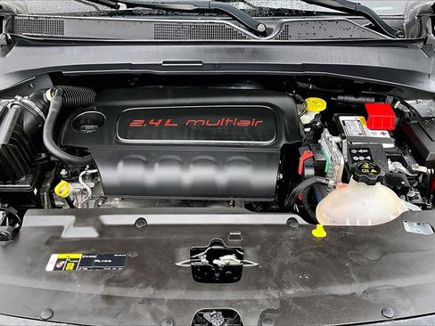 Used 2022 Jeep Compass Limited image 10