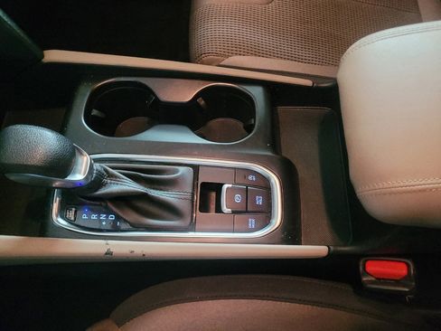 Used 2020 Hyundai Santa Fe SEL image 26