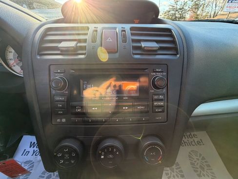 Used 2012 Subaru Impreza 2.0i Sport Premium image 12