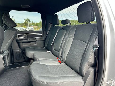 New 2026 RAM 2500 Big Horn AWD/4WD image 9