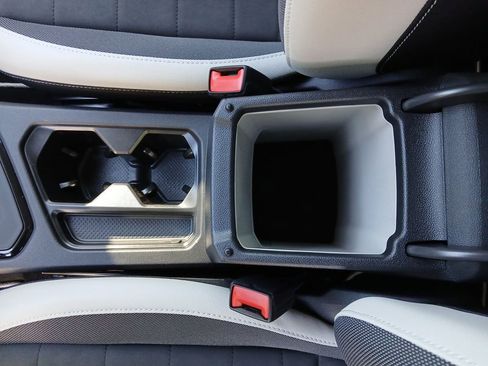 New 2026 Volkswagen Taos SE FWD image 24